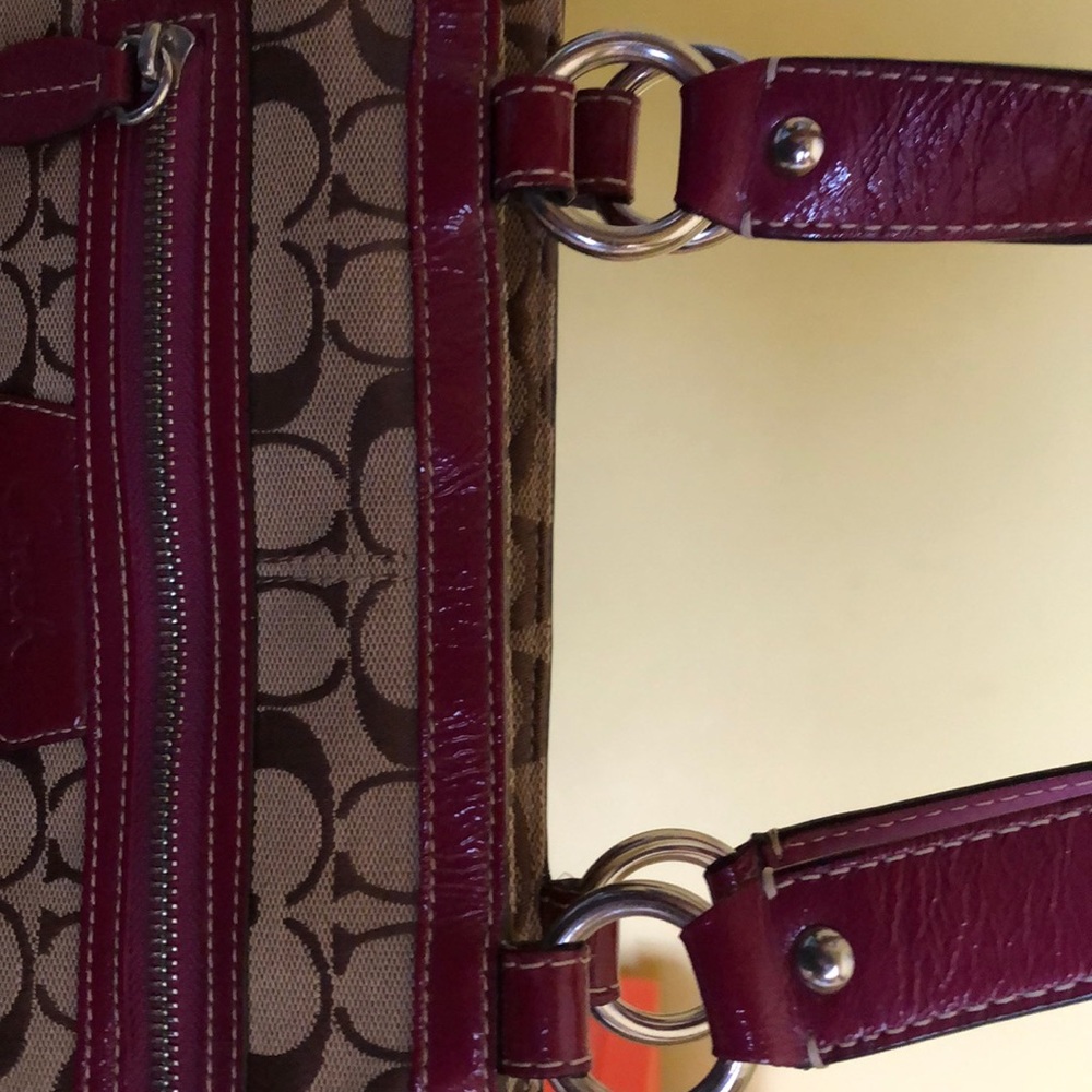 Coach purse - Picture 3 of 7
